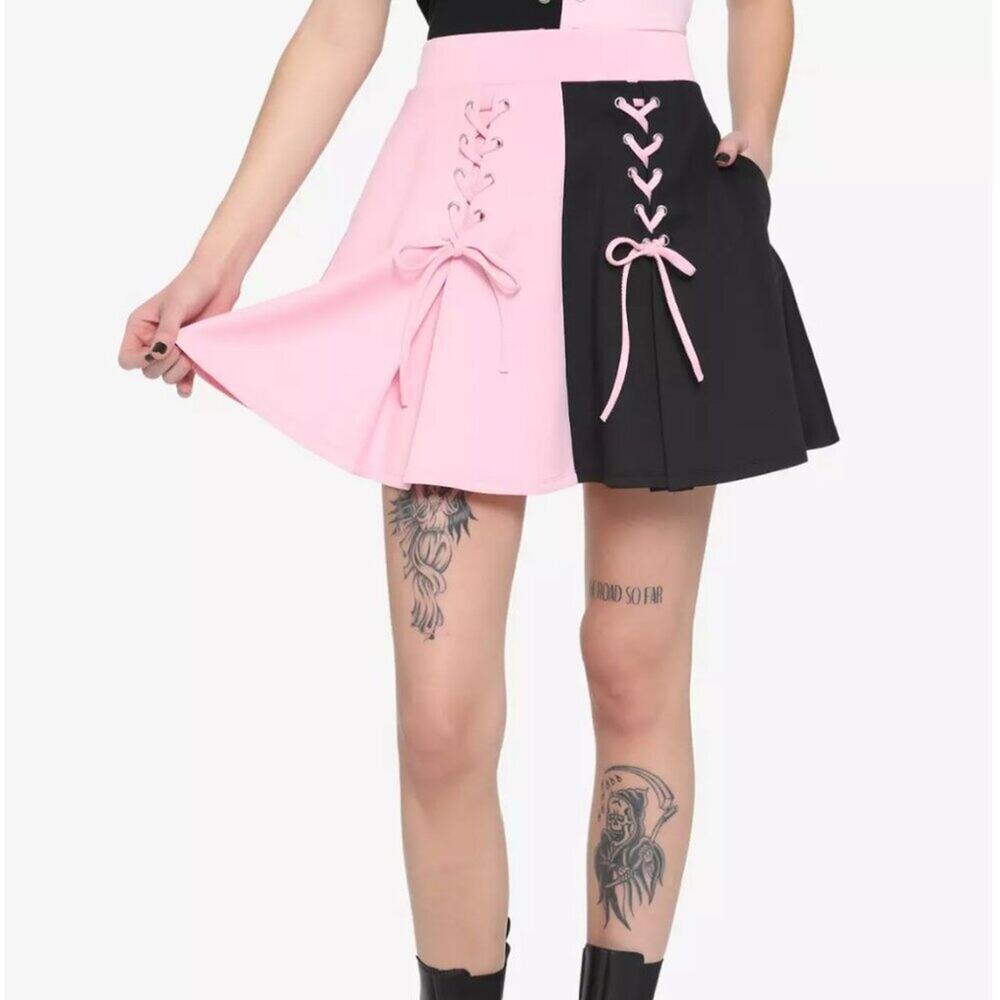 Hot Topic Black & Pink Split Lace-Up Skirt || Sm || EUC